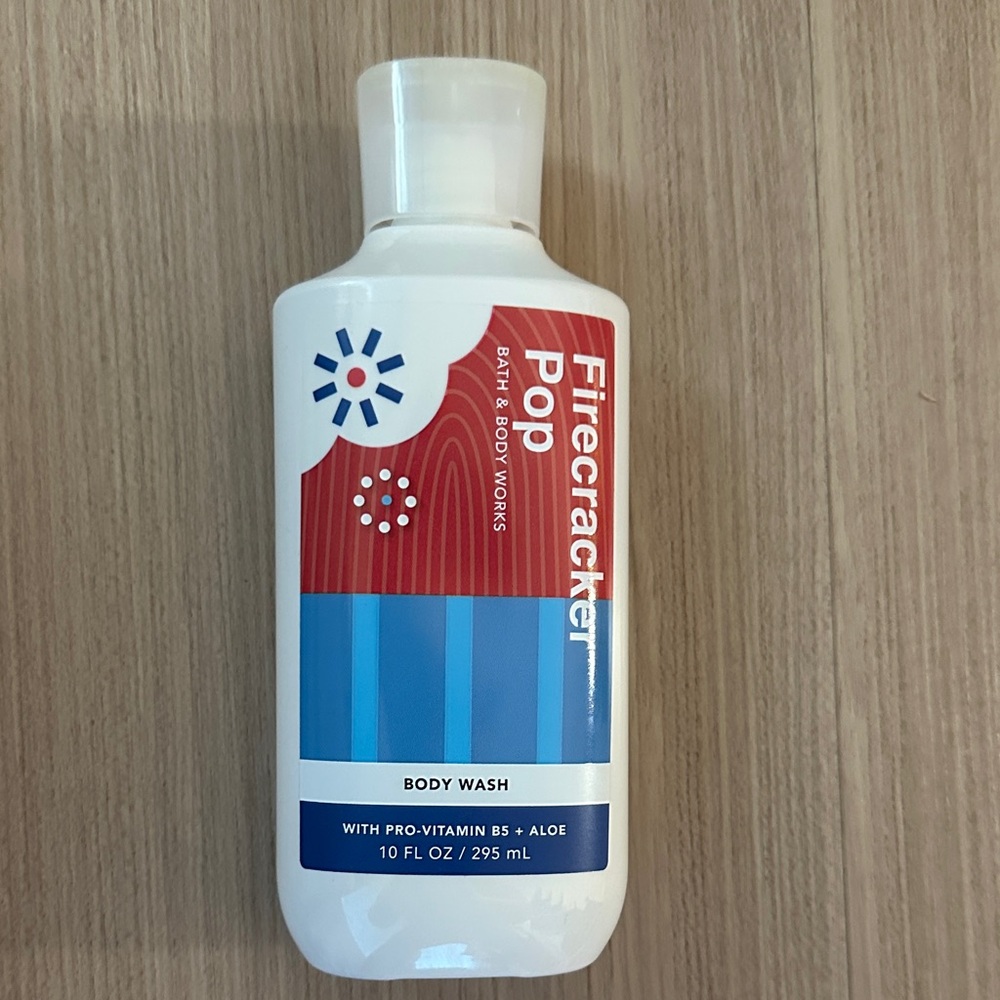 Bath & Body Works Firecracker Pop Body Wash - Red and Blue